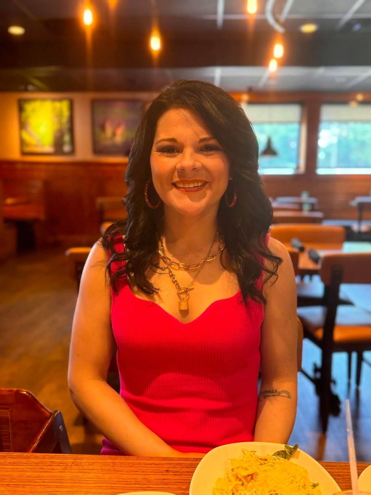 Alyssa, owner of Bow BAR Boutique & Embroidery