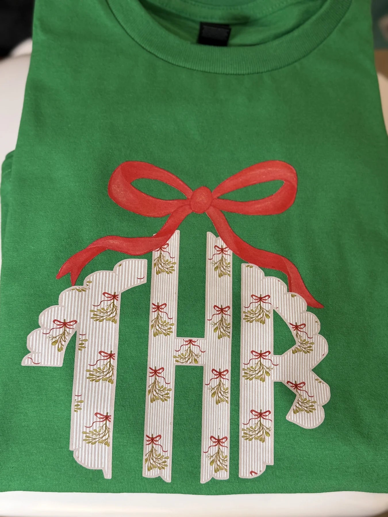 Gift applique embroidery